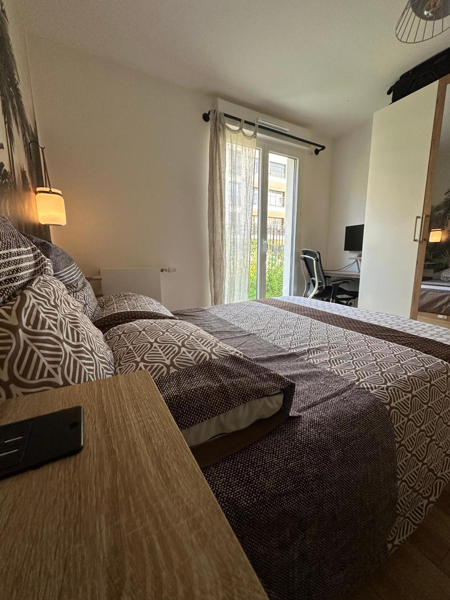 Cosy Summer Stay In Boho Style Apartment - 8 Mins From Paris Center - Garden And Underground Parking Clamart ภายนอก รูปภาพ